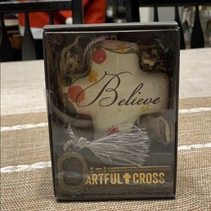 Demdaco Artful Cross - Believe